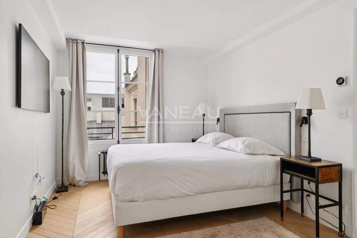 Paris VIIIe - Rue du Faubourg Saint-Honoré