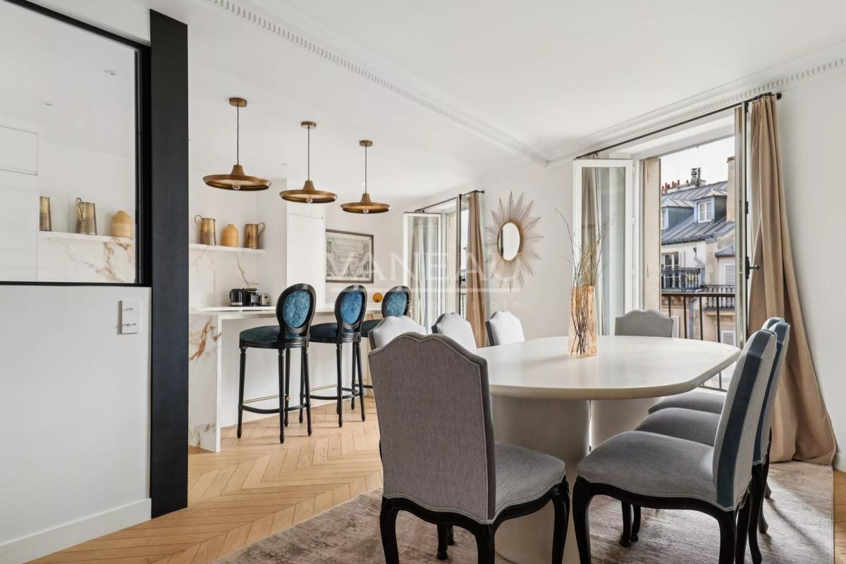 Paris VIIIe - Rue du Faubourg Saint-Honoré