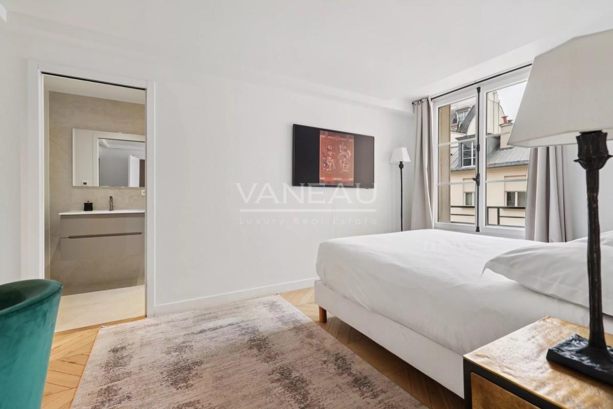 Paris VIIIe - Rue du Faubourg Saint-Honoré