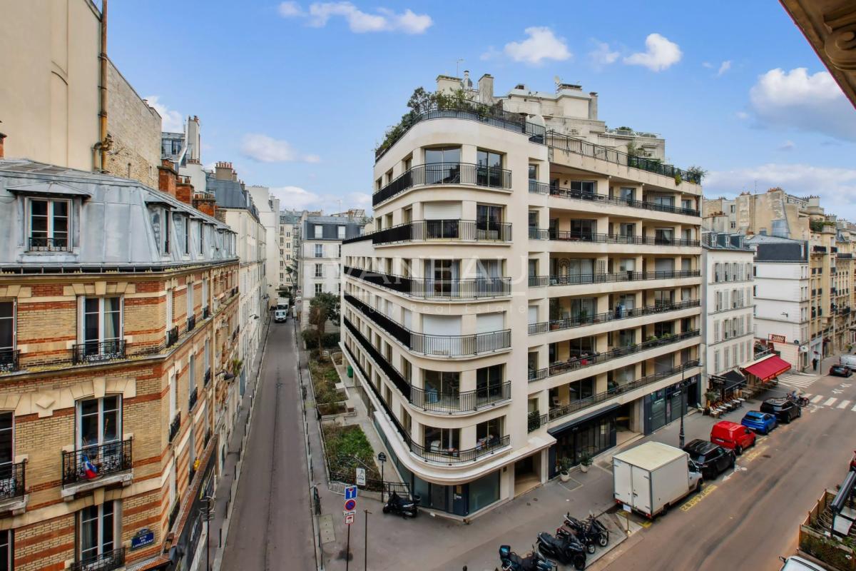 Paris XVIe - Trocadéro - Etage élevé