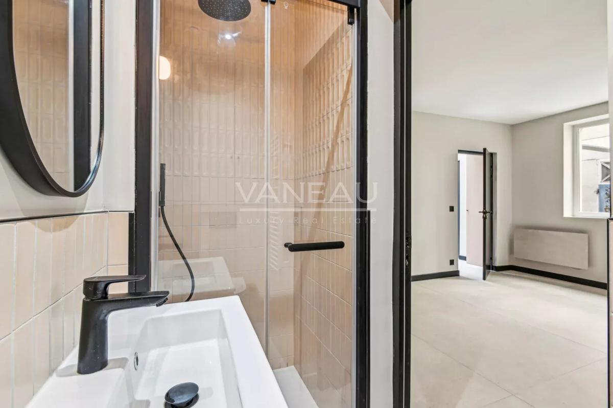 Paris IXe - Saint Georges / Rue des Martyrs - Maison de ville ré