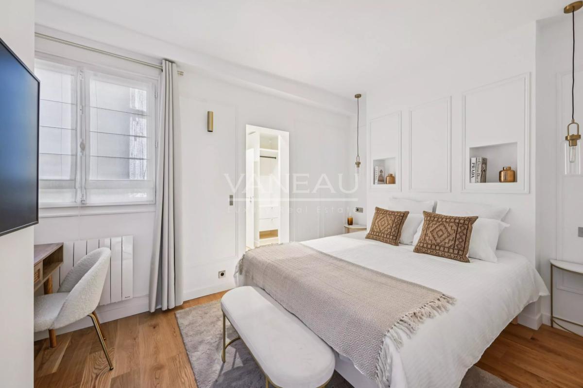 PARIS VI- 2 pièces Clés en mains climatisé SAINT-GERMAIN-DES-PRE