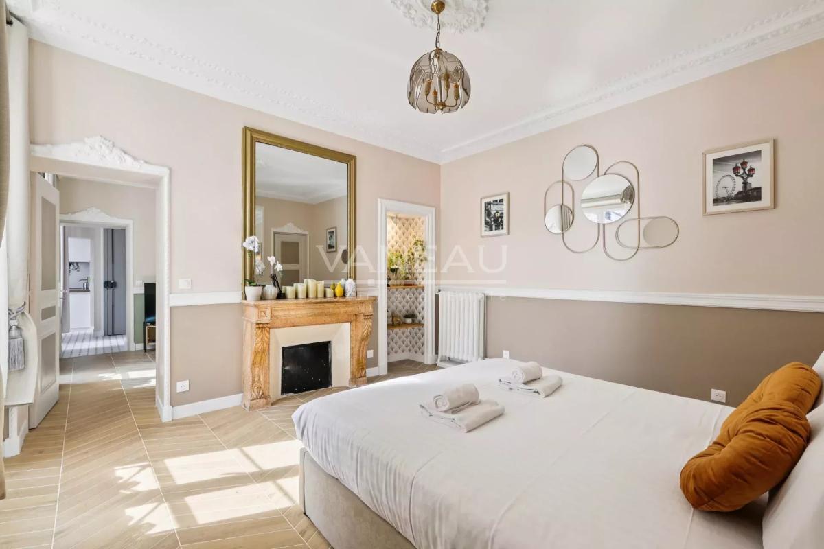 Paris IXe - Un écrin lumineux rénové en 2025 - DPE D -