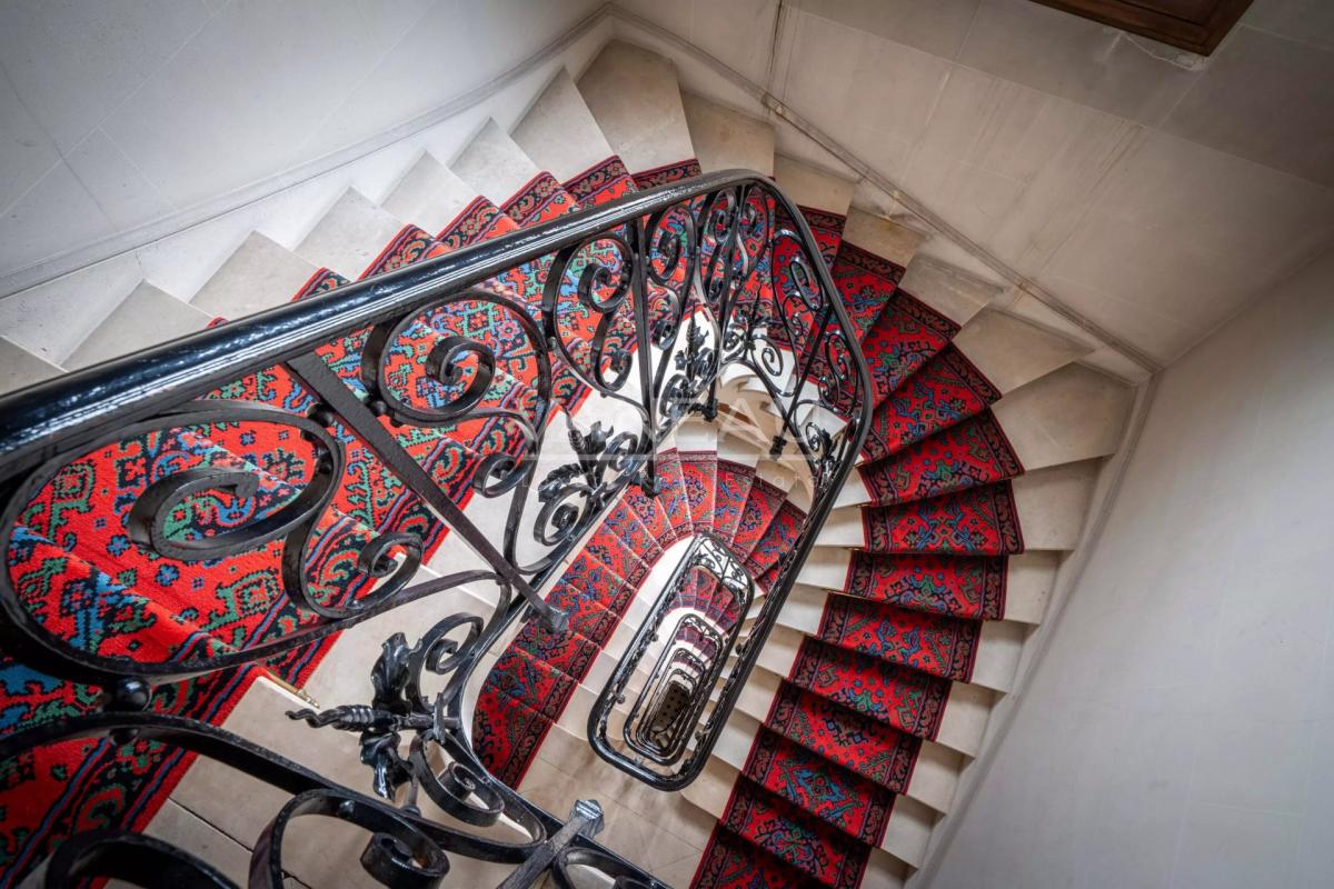 Paris XVIe Trocadéro - Vue tour Eiffel  Appartement Familial et 