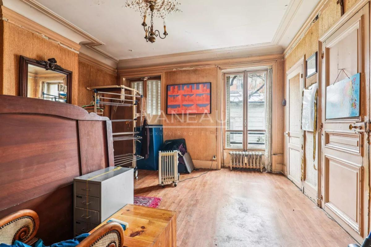 Paris XIIe - Bel-Air - Hôtel particulier avec jardin de 280 m2