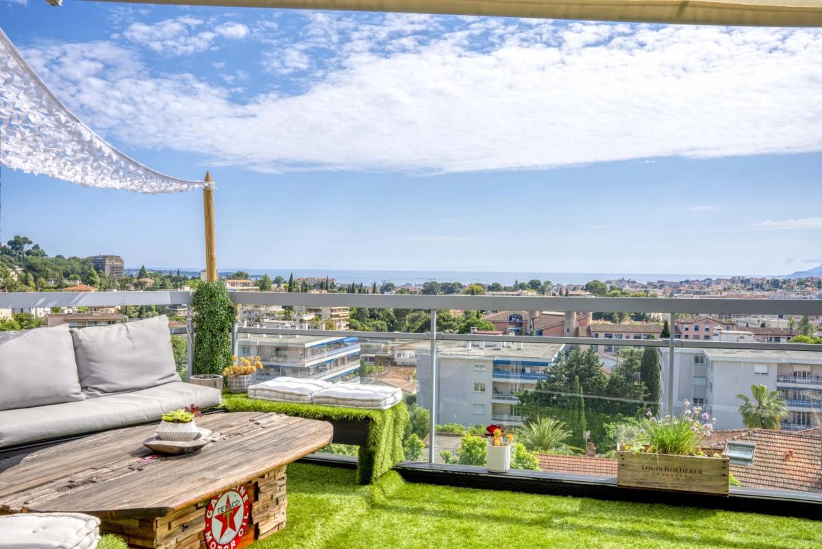 A VENDRE ROOFTOP CENTRE VILLE VUE MER