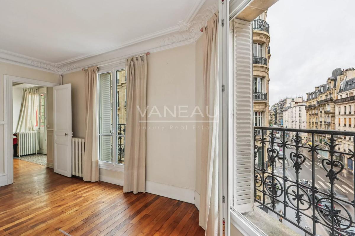 Paris XVe - Sèvres Lecourbe : Appartement trois pièces en étage 