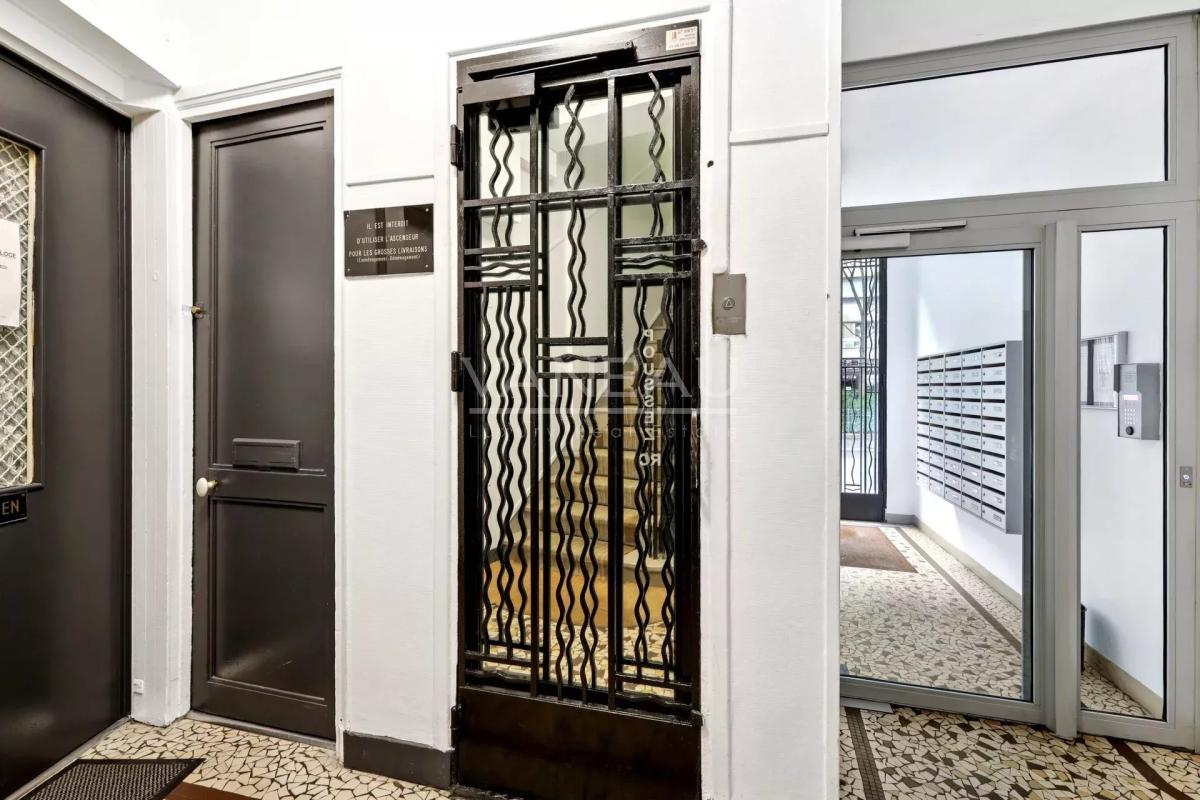 Rue Cambronne Trois pièces