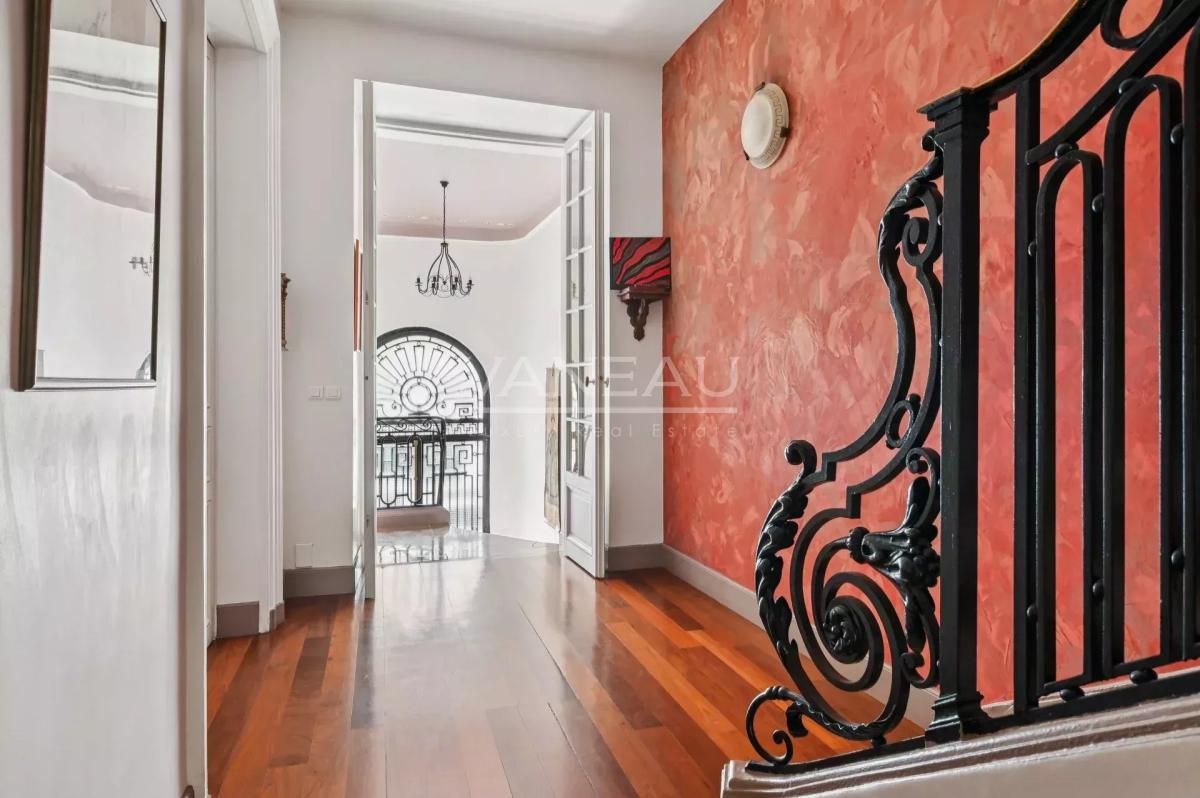 Paris XVIe - Square Lamartine - Hôtel particulier de réception e