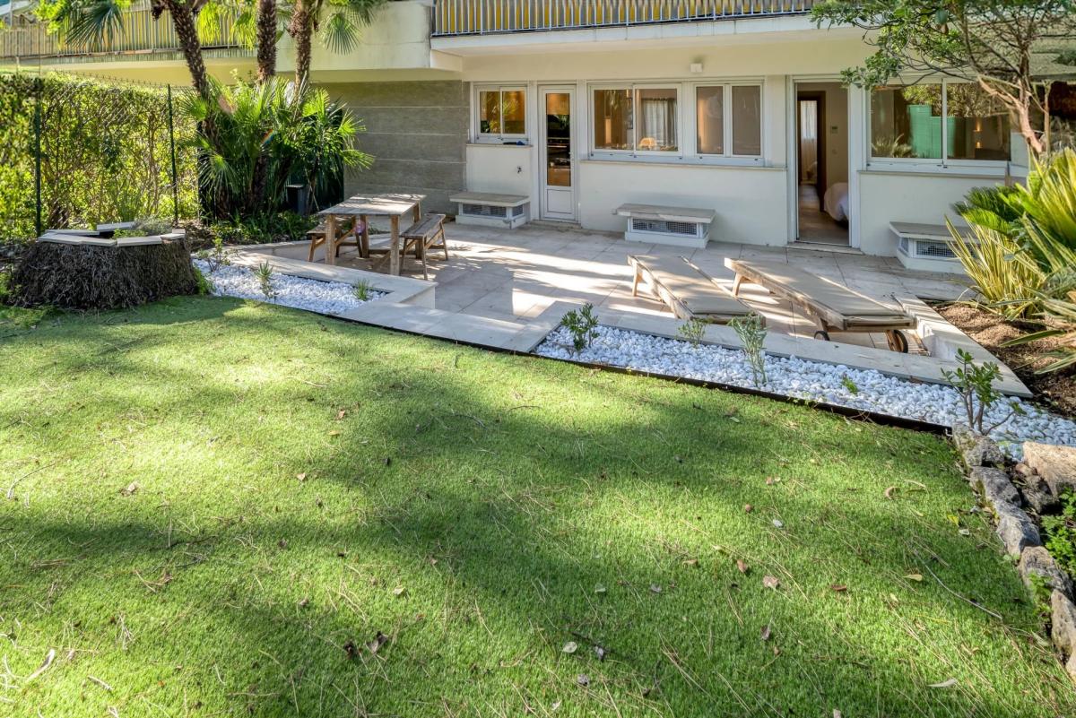 Appartement 3 pièces entièrement rénové à vendre - Cannes Montro