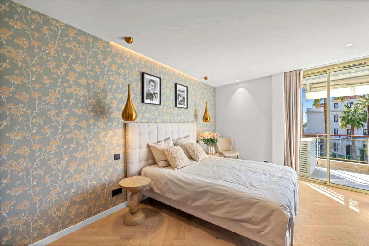 Appartement 3 pièces entièrement rénové à vendre Croisette vue m