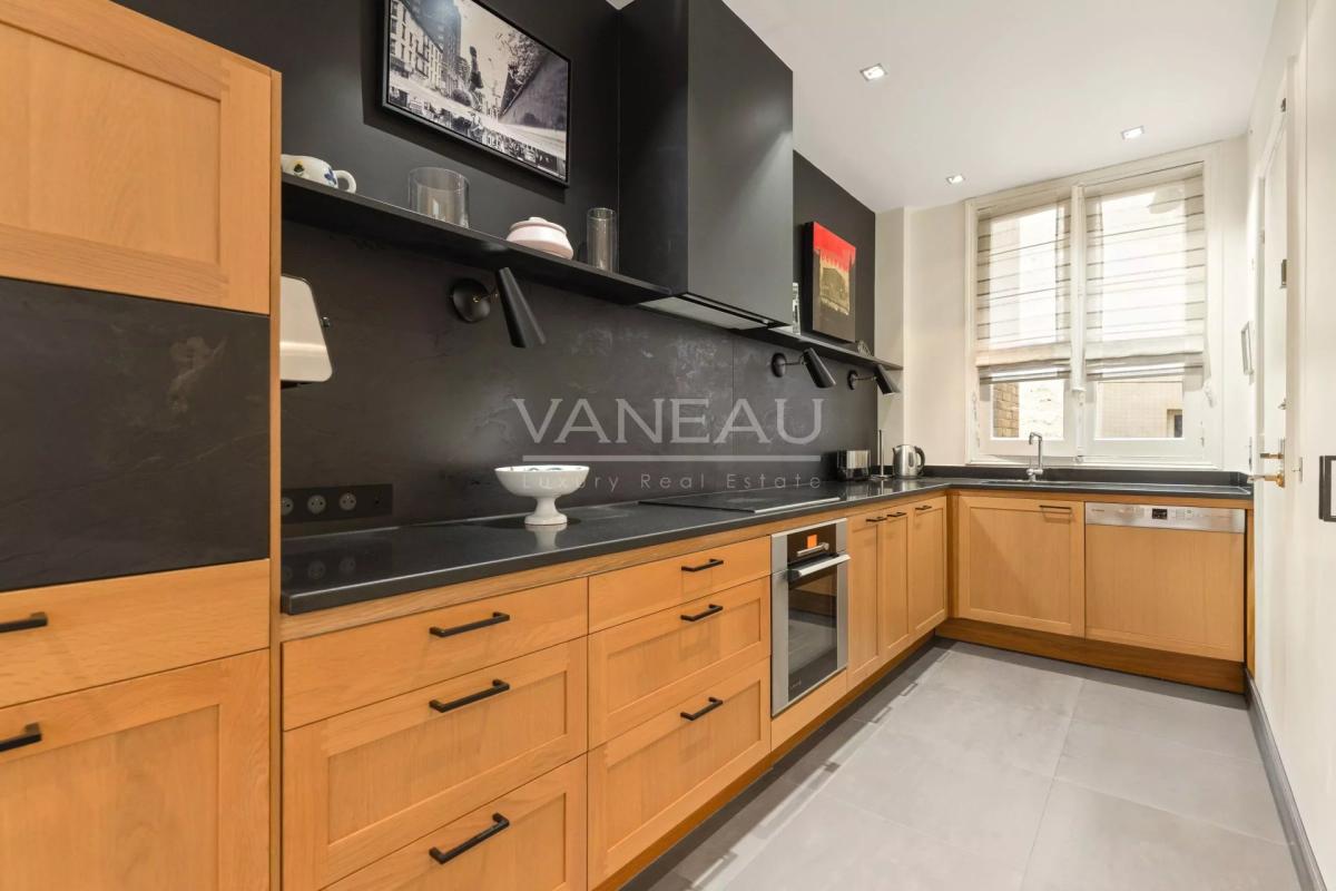 Paris XIVeme - Vavin - Montparnasse