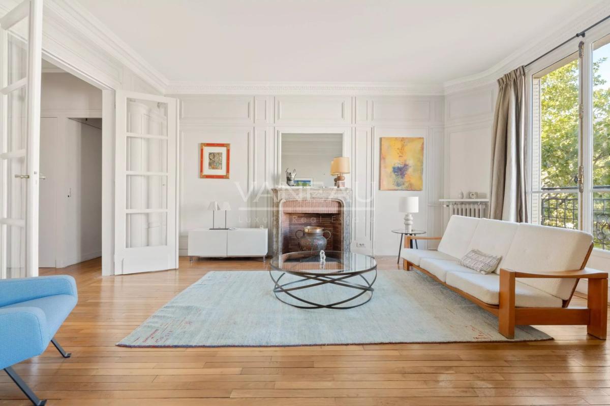 Paris XIVeme - Vavin - Montparnasse