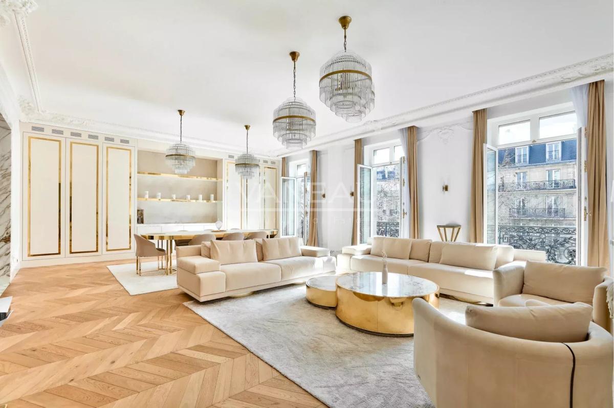 PARIS VIIIe - Faubourg du Roule