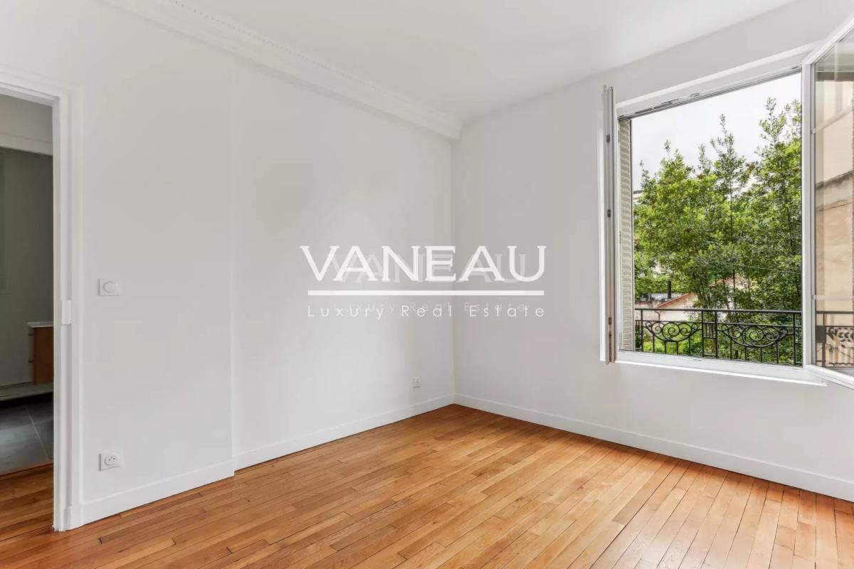 En étage avec ascenseur et sans vis à vis