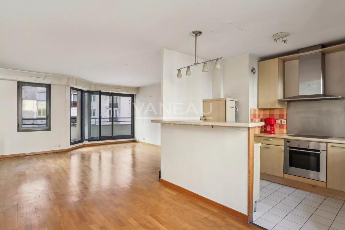 Boulogne  - Trois pièces avec balcon terrasse sur rue calme