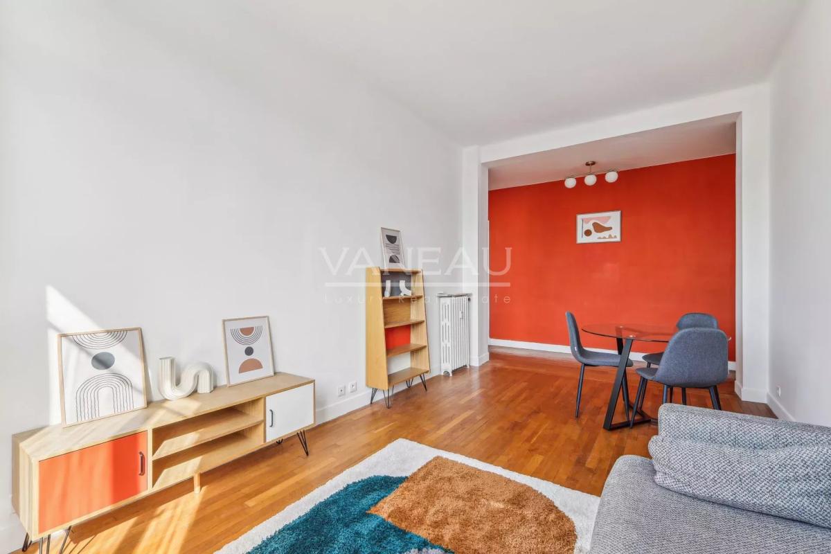 Charme de l'ancien - 2 pièces en étage