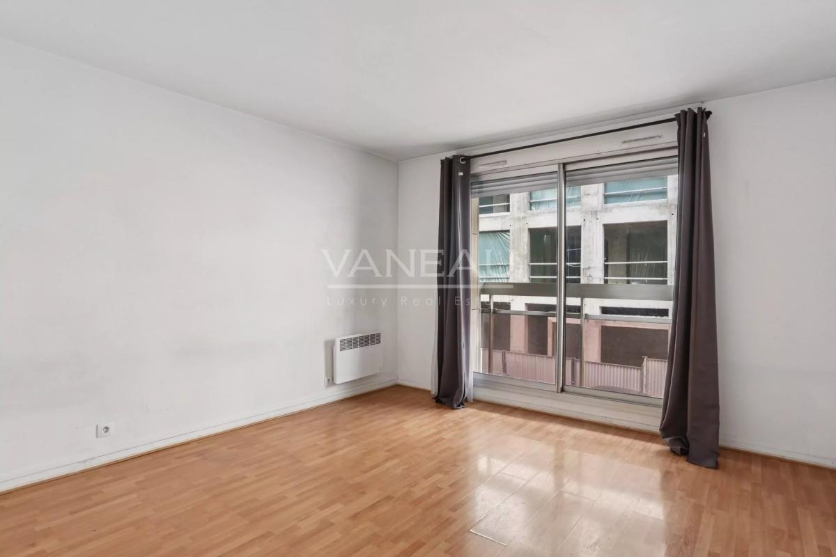 Boulogne - Studio avec balconnet - DPE D