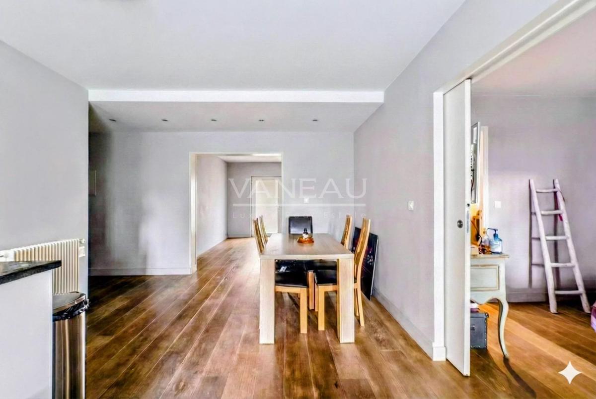 Boulogne. Terrasse et balcon.