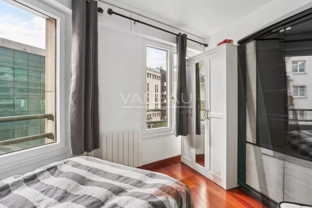 Boulogne - En étage avec ascenseur, balcon, cave et parking