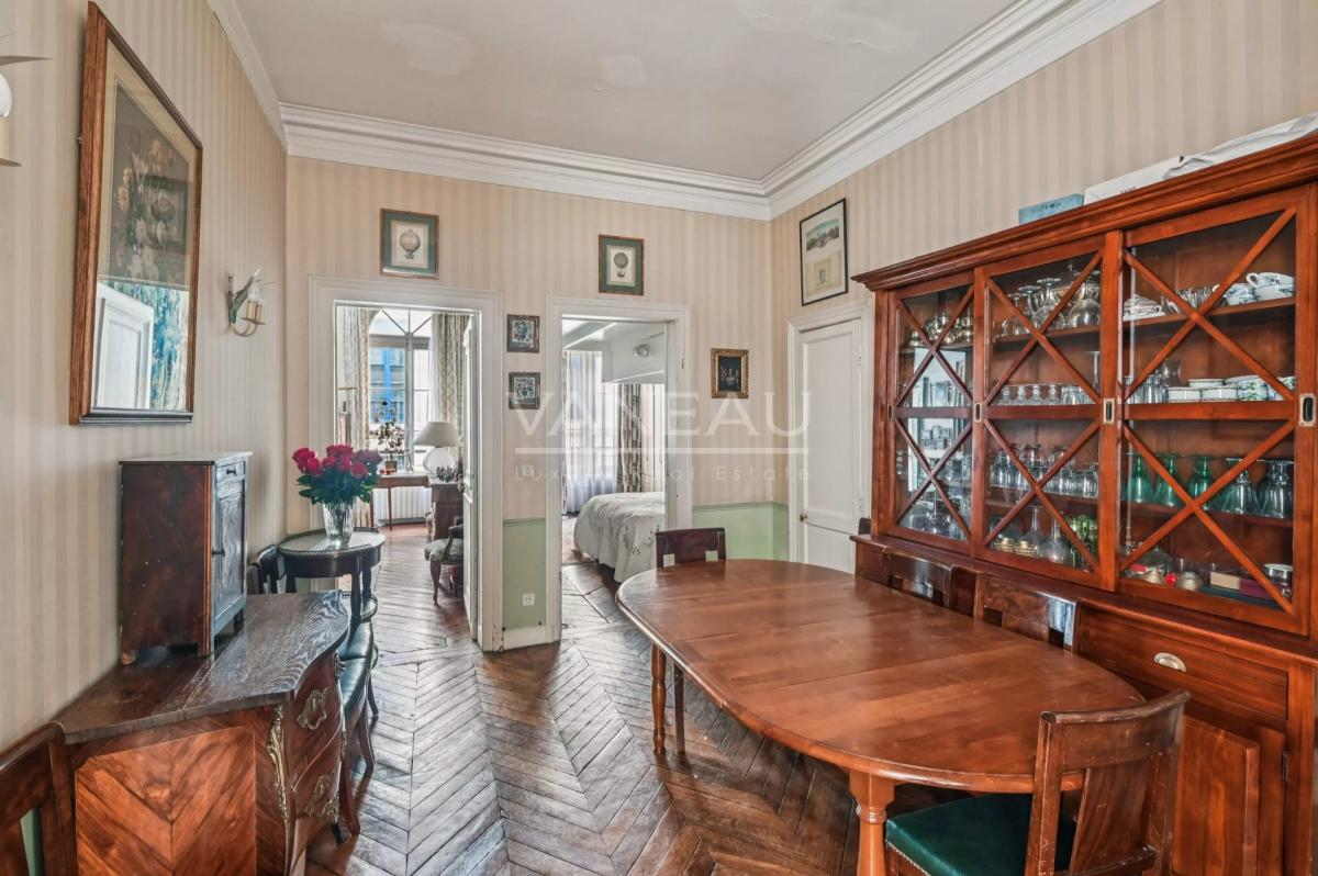 Paris VII - Sainte - Clotilde