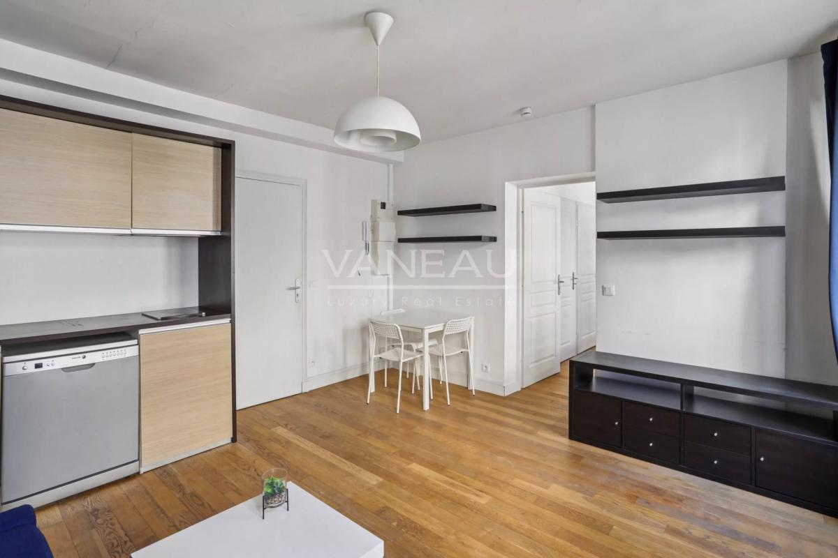 Paris 15e Commerce / Félix Faure - 2 pièces clé en main