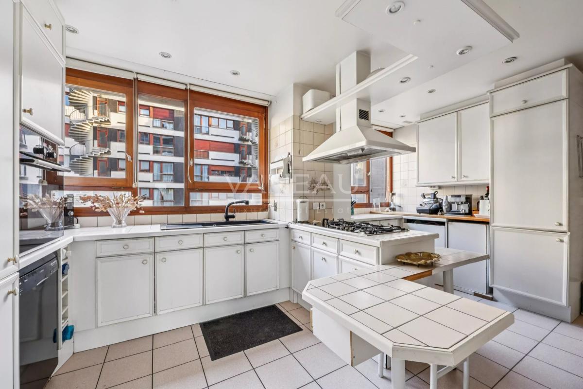 Paris XVIe - Auteuil - Appartement familial avec terrasse sans v