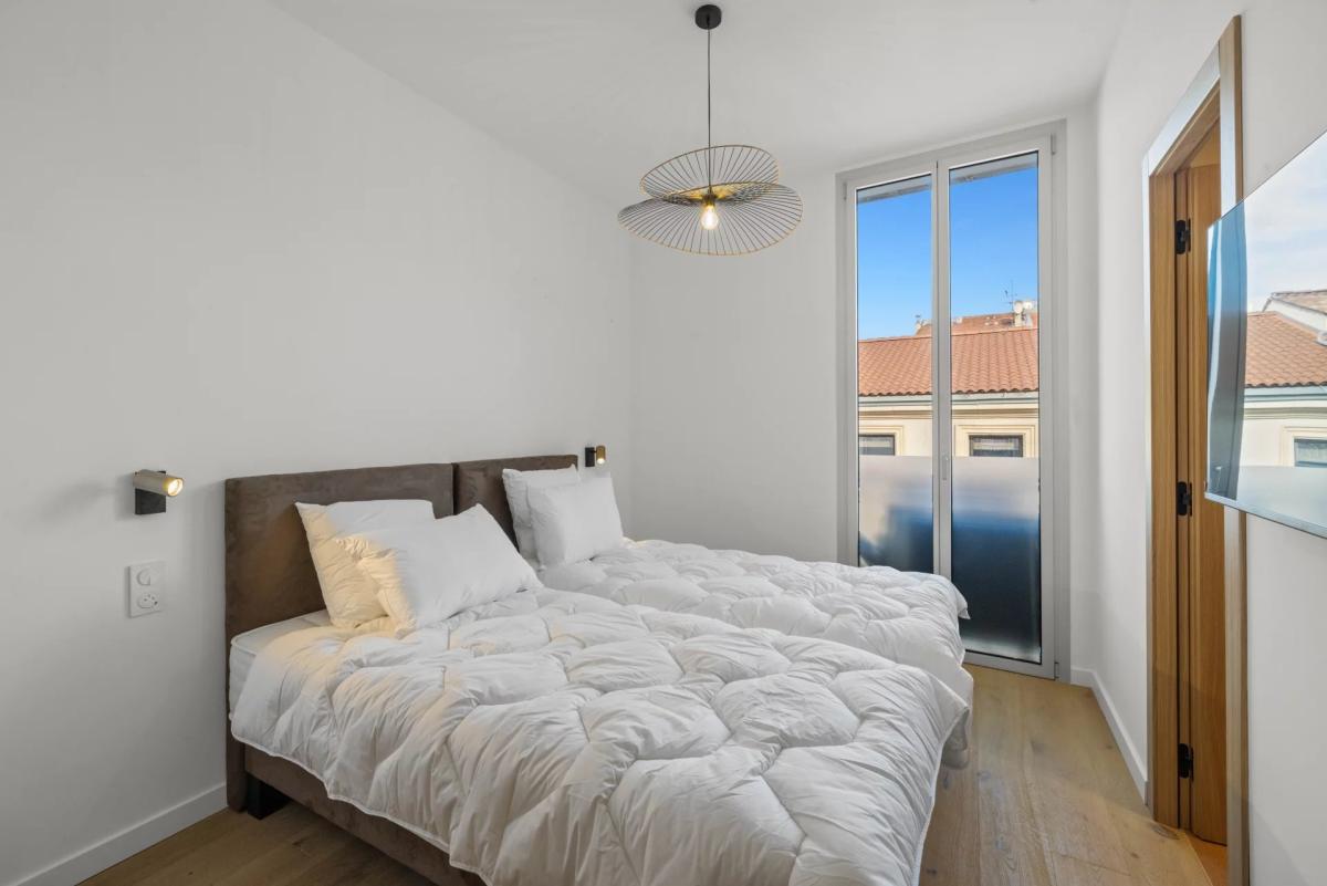 Appartement 4 pièces entièrement rénové à vendre - Cannes Banane