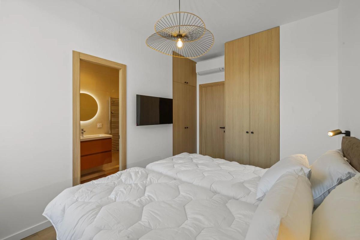 Appartement 4 pièces entièrement rénové à vendre - Cannes Banane