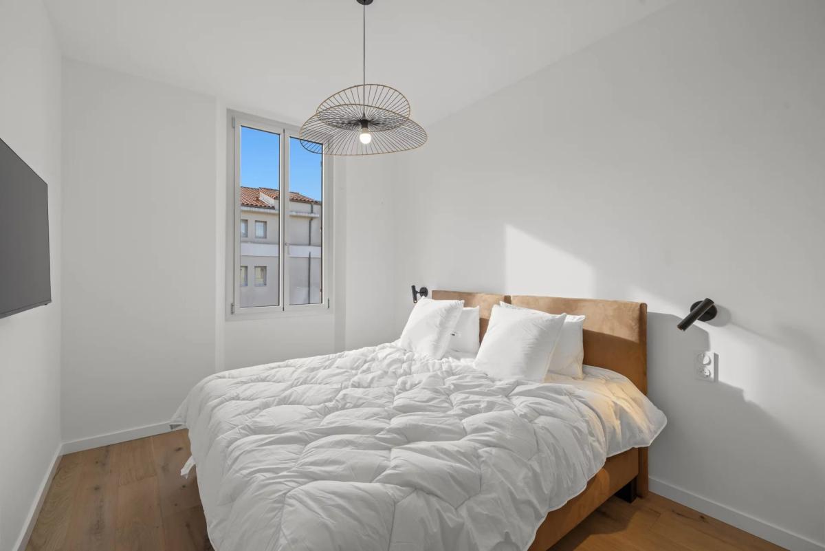 Appartement 4 pièces entièrement rénové à vendre - Cannes Banane