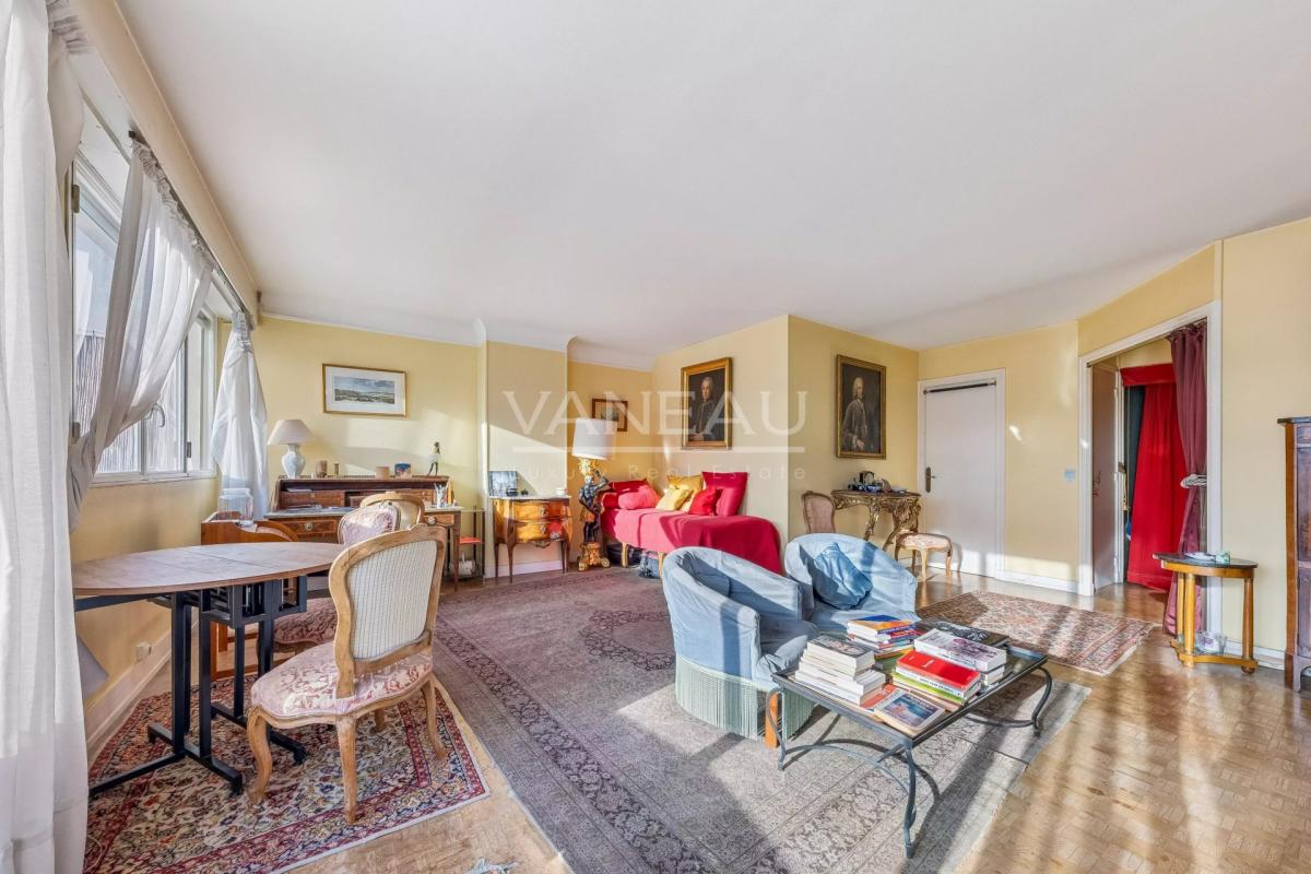 Paris XVIème - Dernier étage avec terrasse