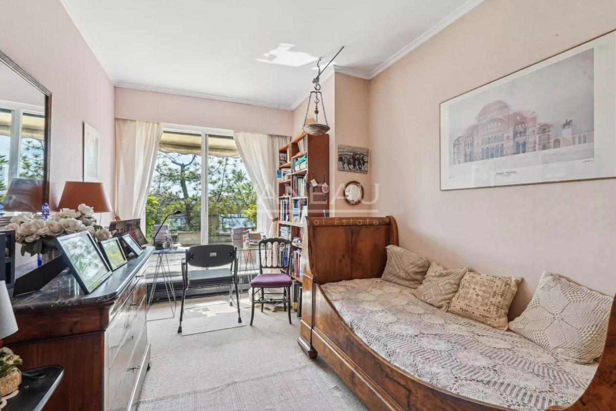 Paris XIVe – dernier étage avec terrasse panoramique