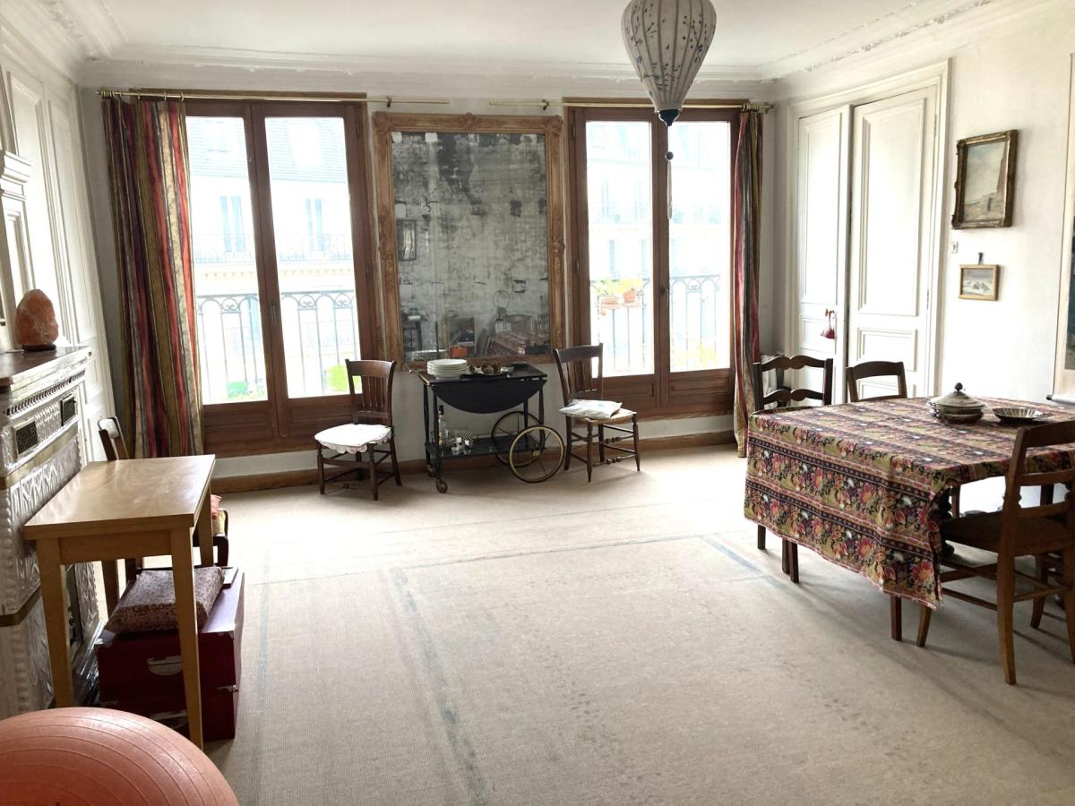 PARIS 9e - Grand Appartement - 230 m² - 5 chambres -