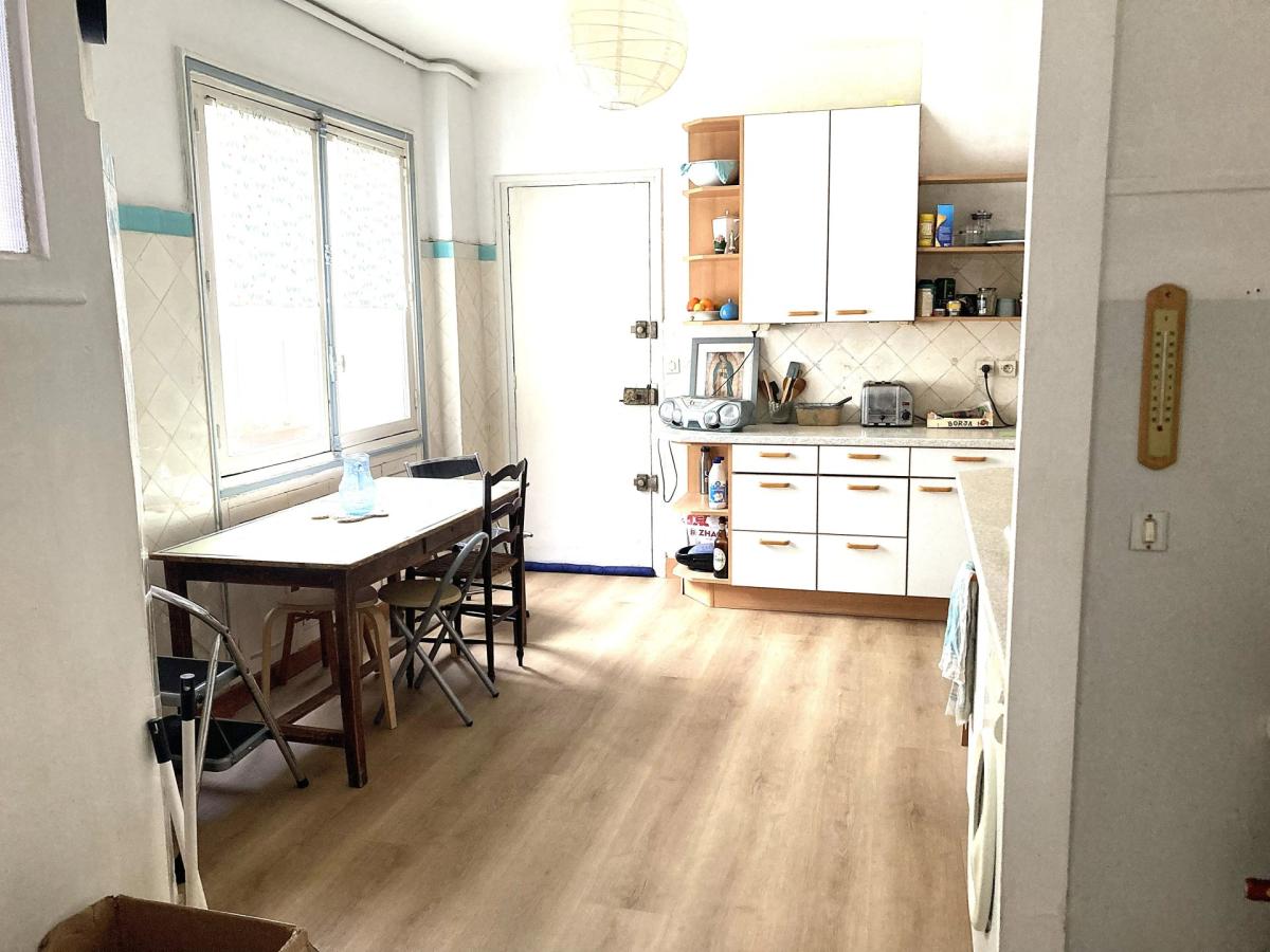 PARIS 9e - Grand Appartement - 230 m² - 5 chambres -