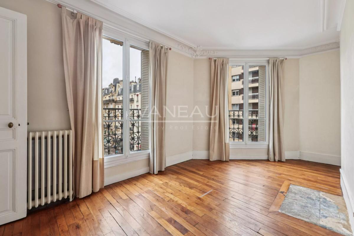 Paris XVe - Sèvres Lecourbe : Appartement trois pièces en étage 