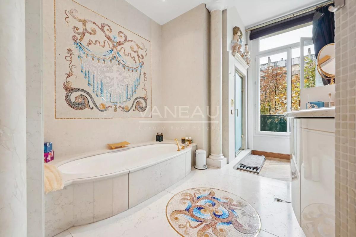 Paris XVIe - Trocadéro.