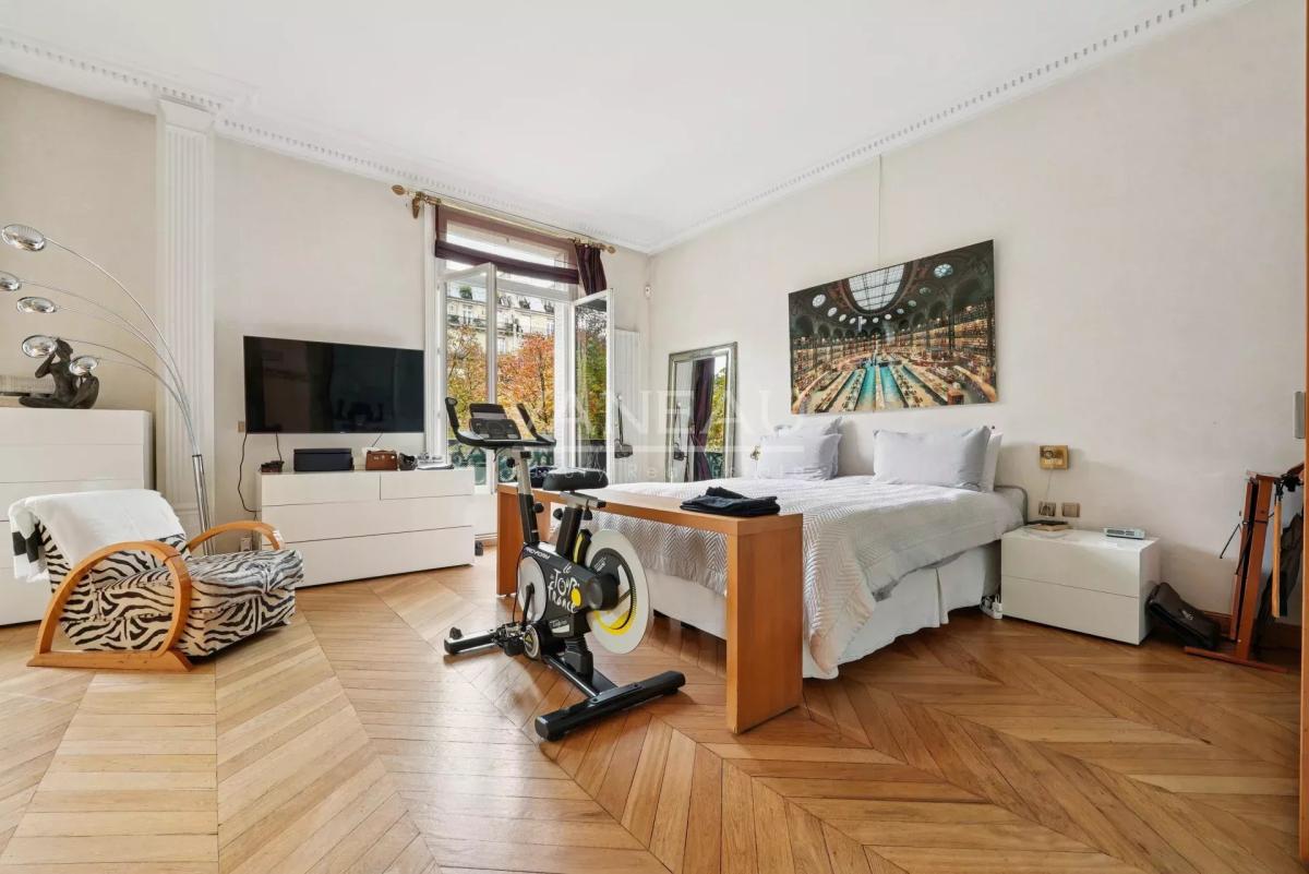 Paris XVIe - Trocadéro.