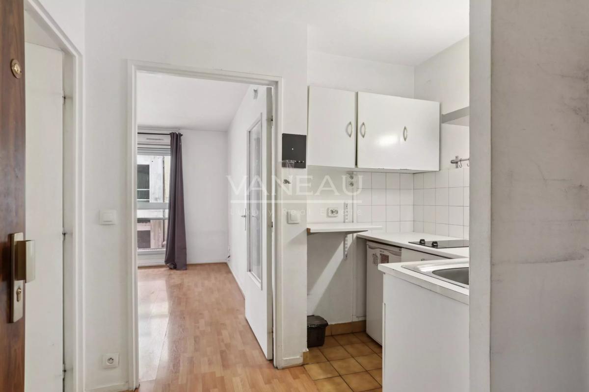 Boulogne - Studio avec balconnet - DPE D