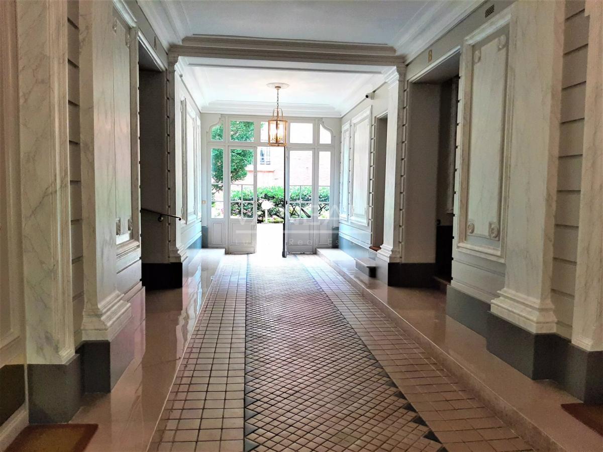 GROS CAILLOU - LOCATION VIDE