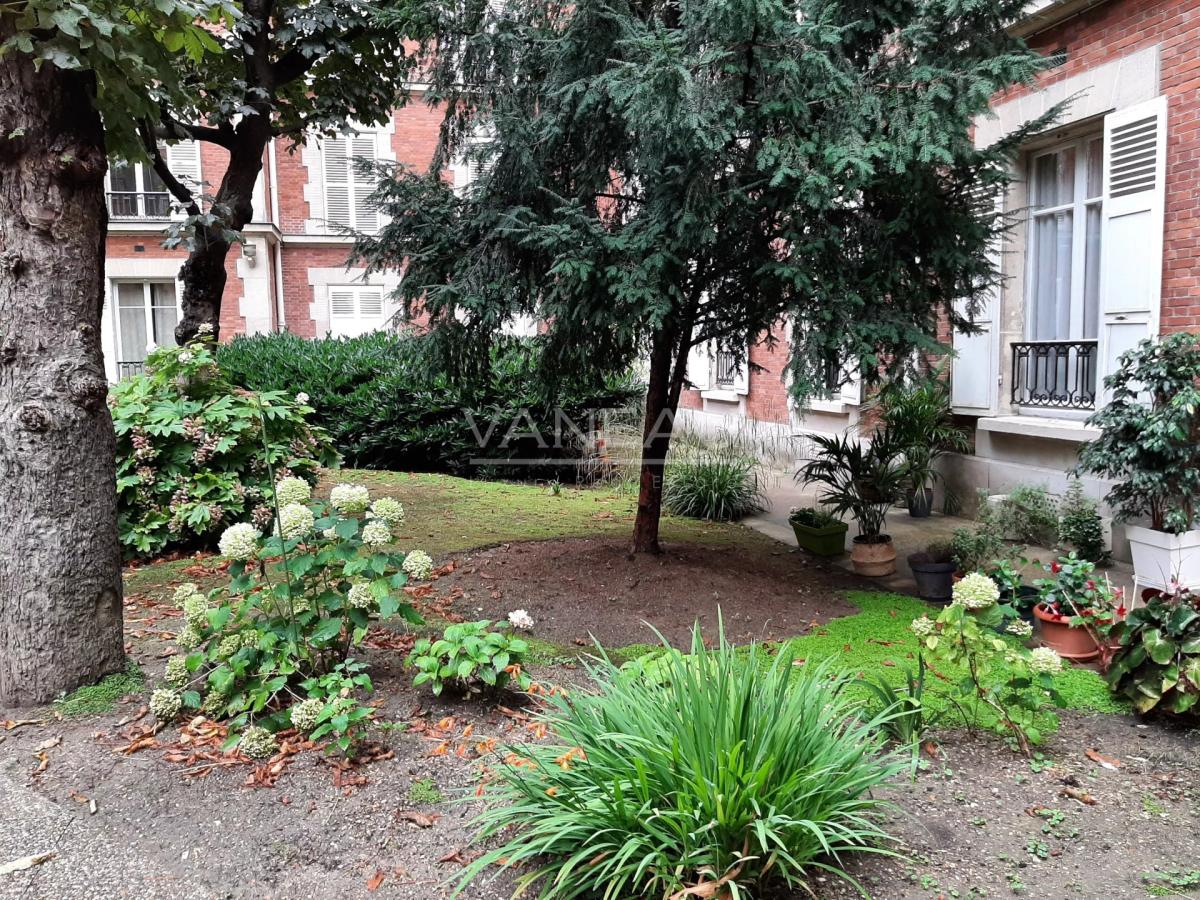 GROS CAILLOU - LOCATION VIDE