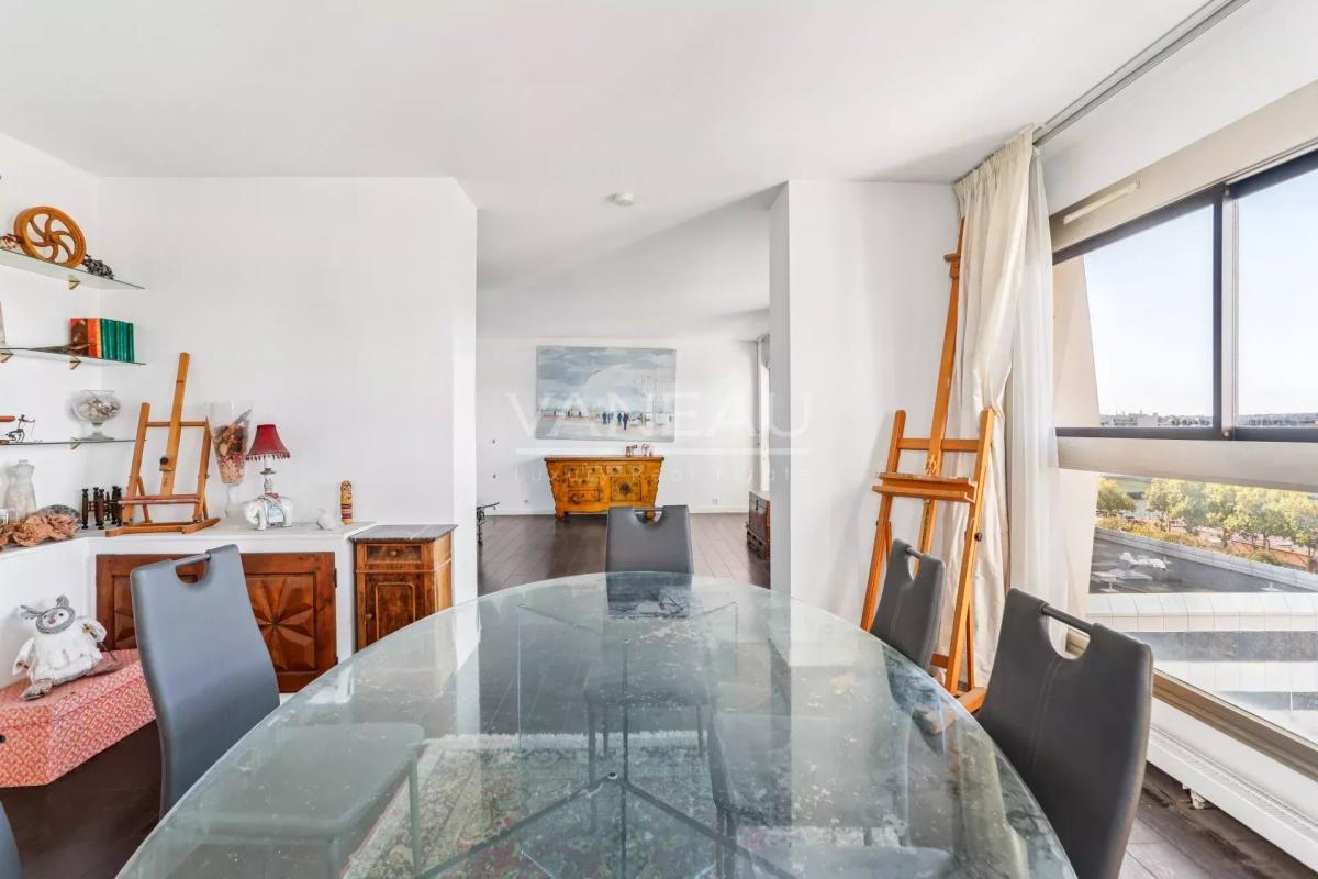 Paris XVe 4 pièces vue Seine - Mirabeau /Javel.