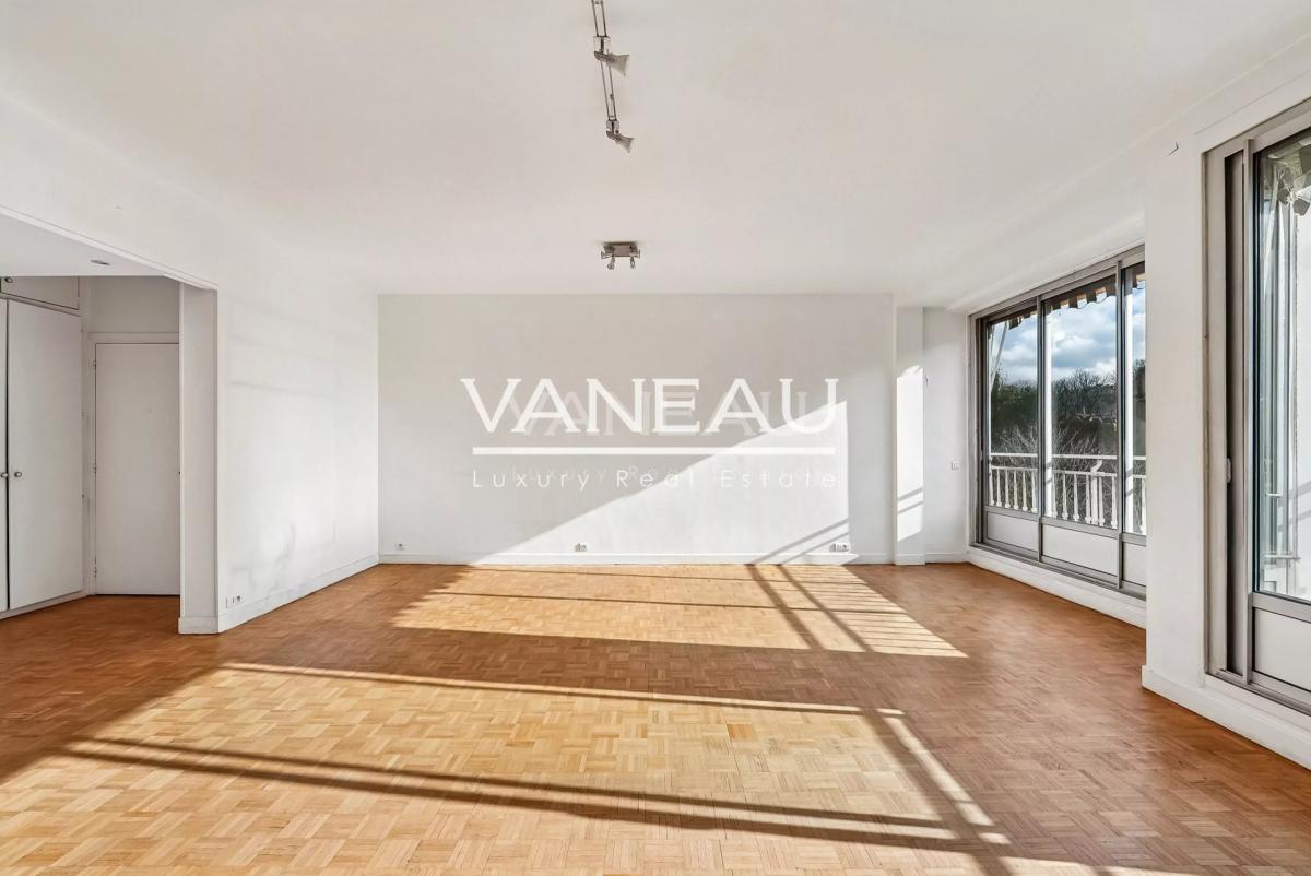 Paris XVIe- Georges Mandel - Pied à terre avec balcon