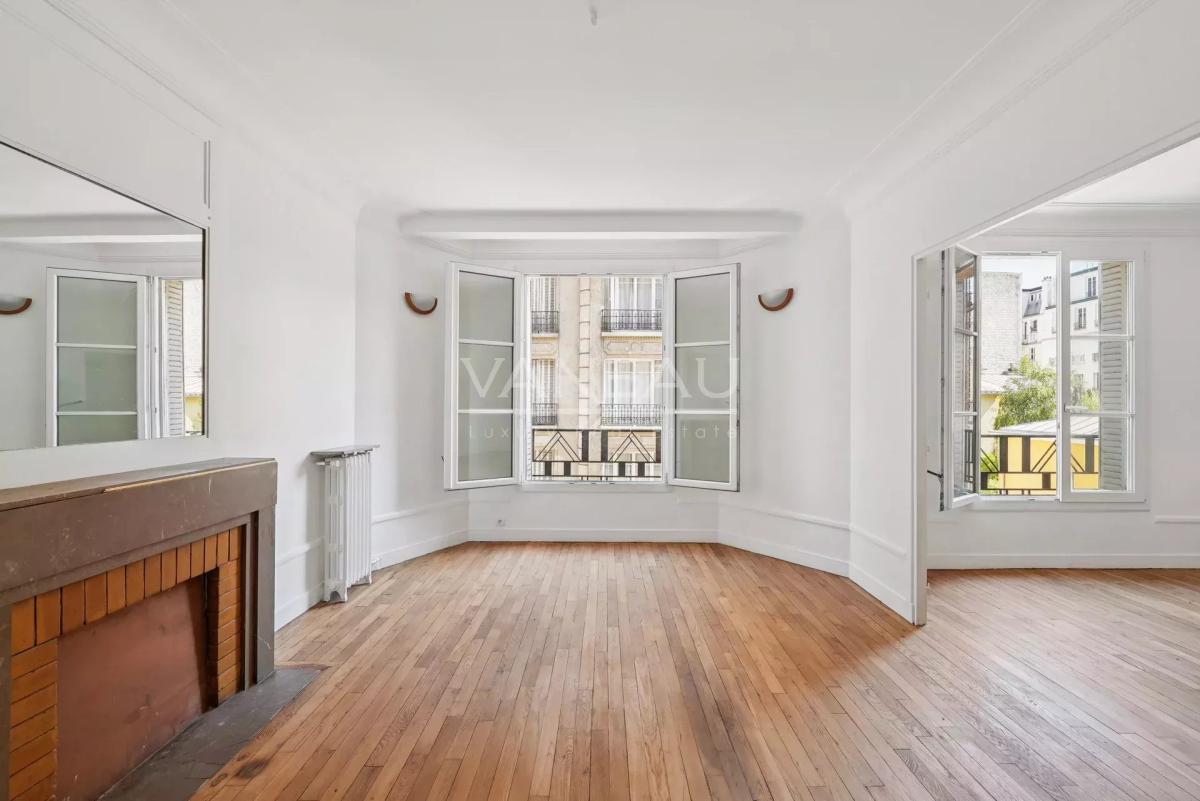 Paris XVIe - Rue Fantin Latour - Lumineux quatre pièces.