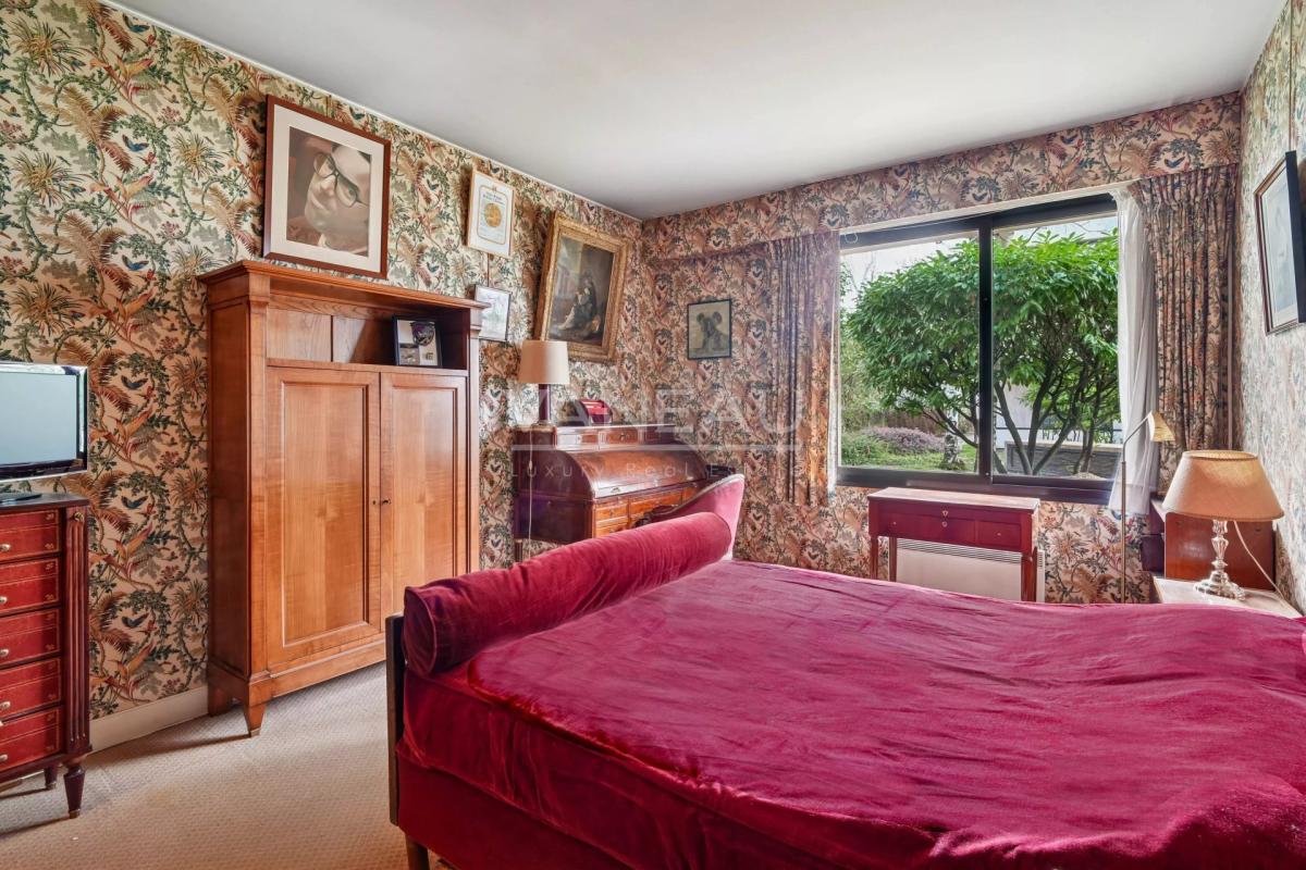 Appartement 6 pièces - 3 chambres  - Jardin 180 m²