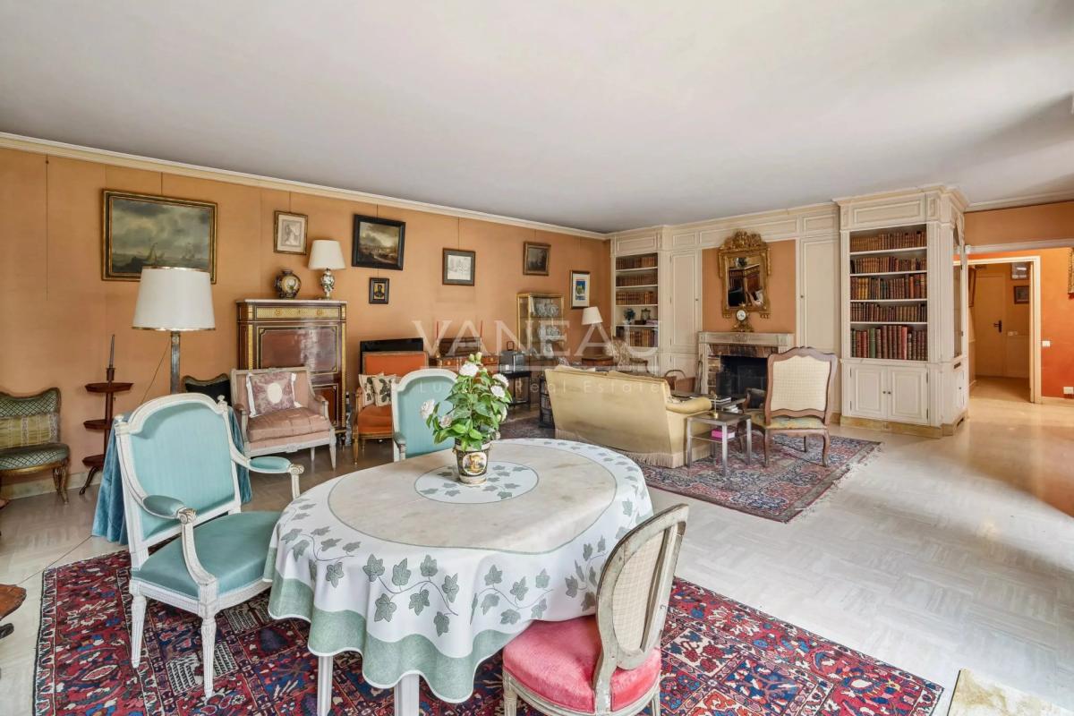 Appartement 6 pièces - 3 chambres  - Jardin 180 m²