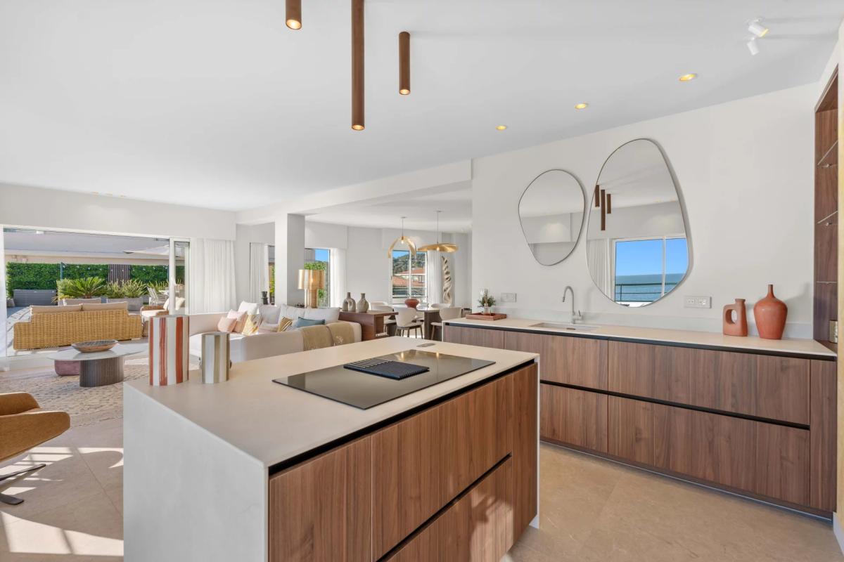 Cannes Plages du Midi - Penthouse 4 pièces vue mer à vendre