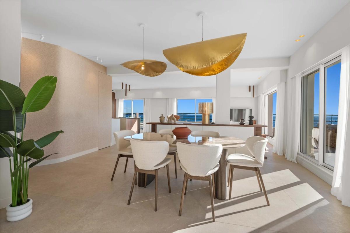 Cannes Plages du Midi - Penthouse 4 pièces vue mer à vendre