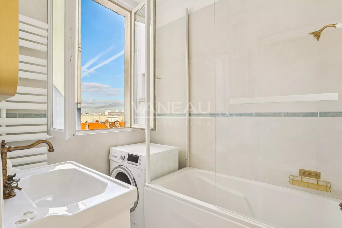 PARIS VIIe - LA TOUR MAUBOURG - PROCHE RUE CLER