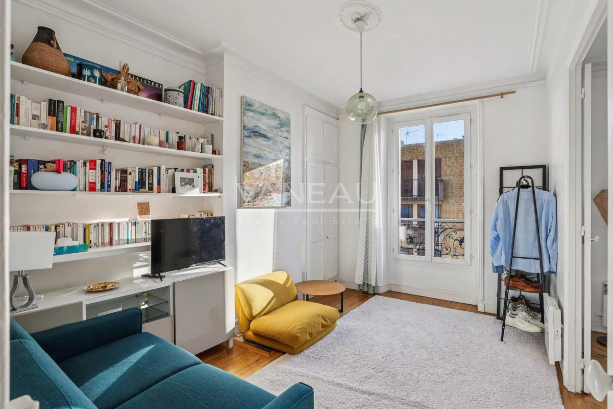 Bel appartement traversant de 58 m² – Lumière, volumes et charme