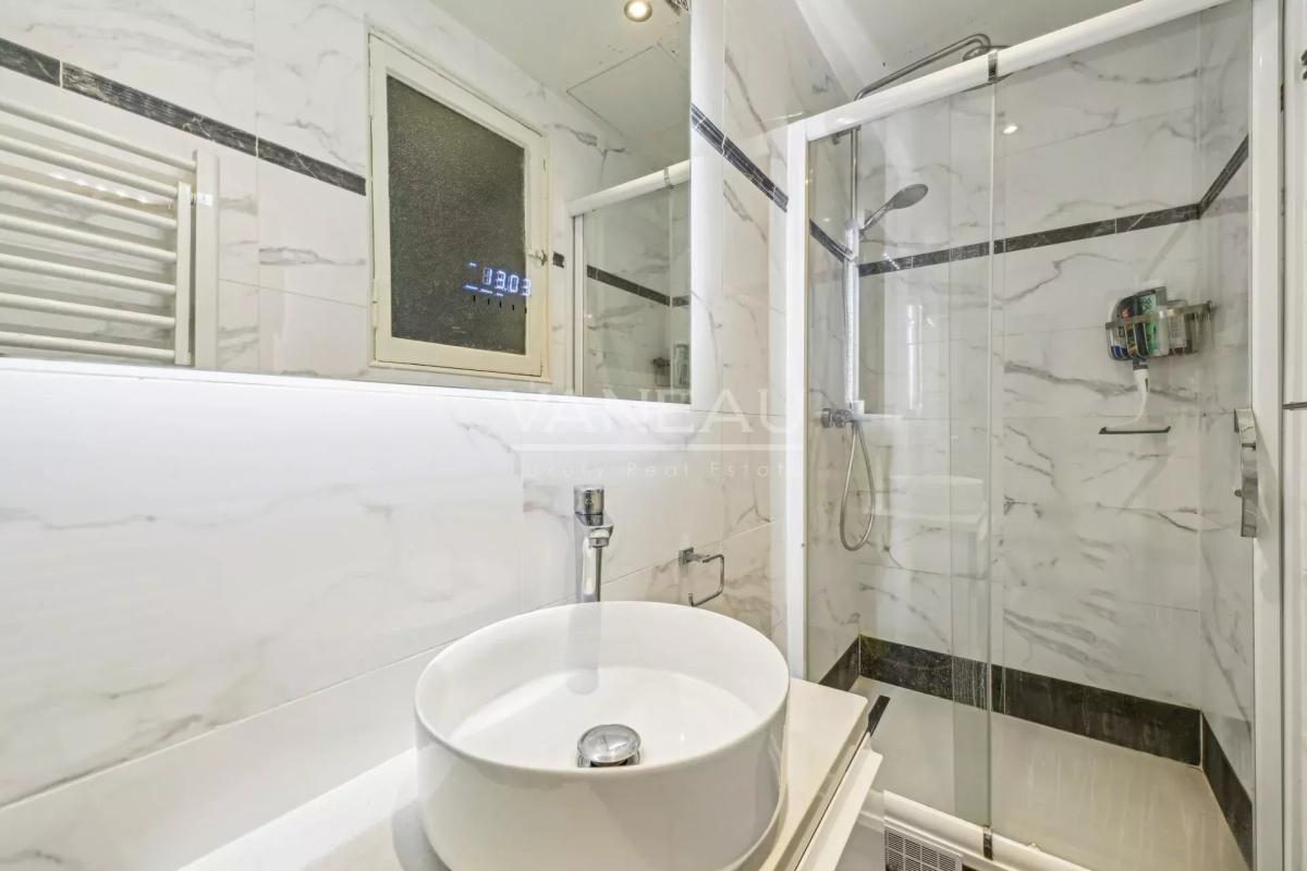 Paris XVIe - Trocadéro - Appartement familial 5 pièces 146 m2